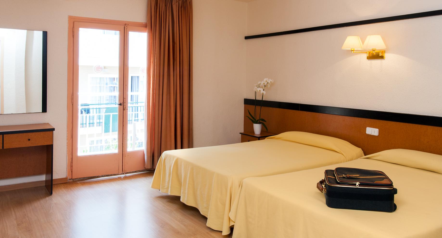 The Bb Hotel Boutique Can Colom Lloret de Mar Buitenkant foto