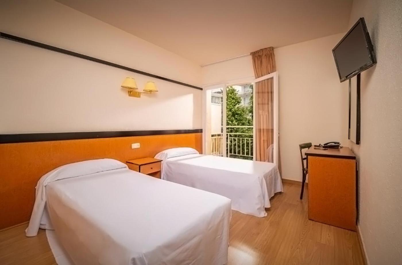 The Bb Hotel Boutique Can Colom Lloret de Mar Buitenkant foto