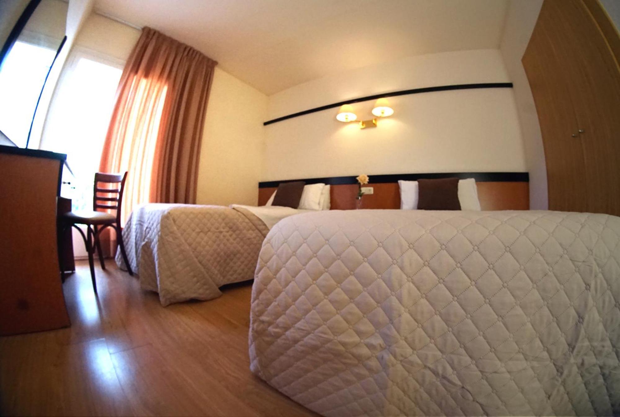 The Bb Hotel Boutique Can Colom Lloret de Mar Buitenkant foto